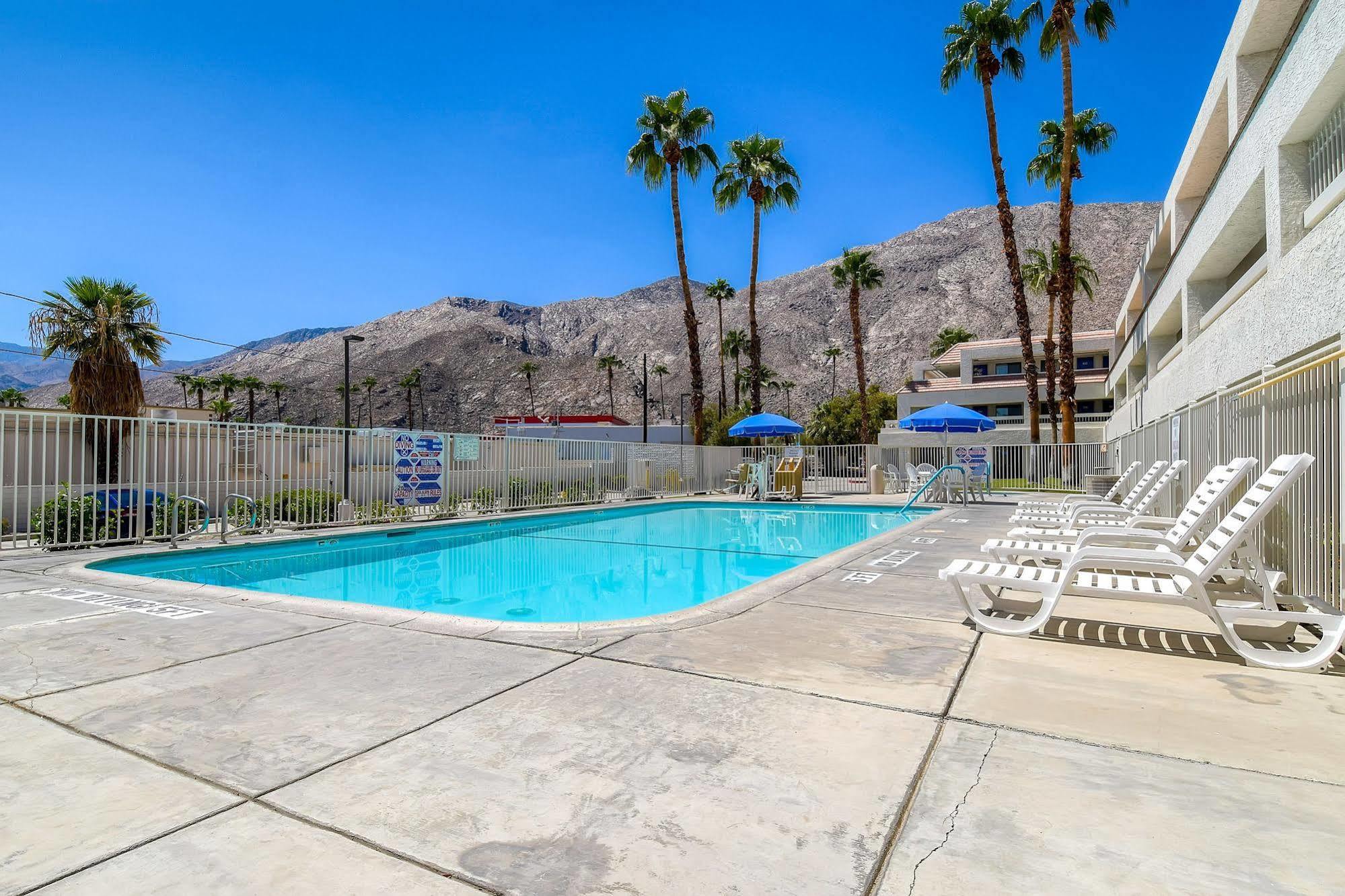 Motel 6-Palm Springs, Ca - Downtown Экстерьер фото