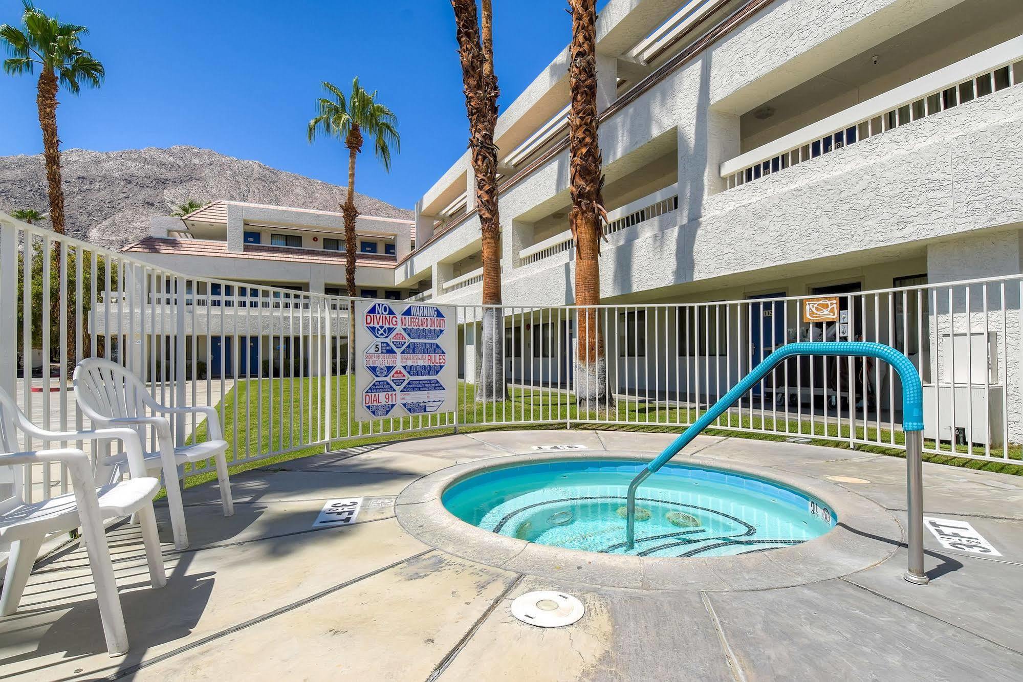 Motel 6-Palm Springs, Ca - Downtown Экстерьер фото