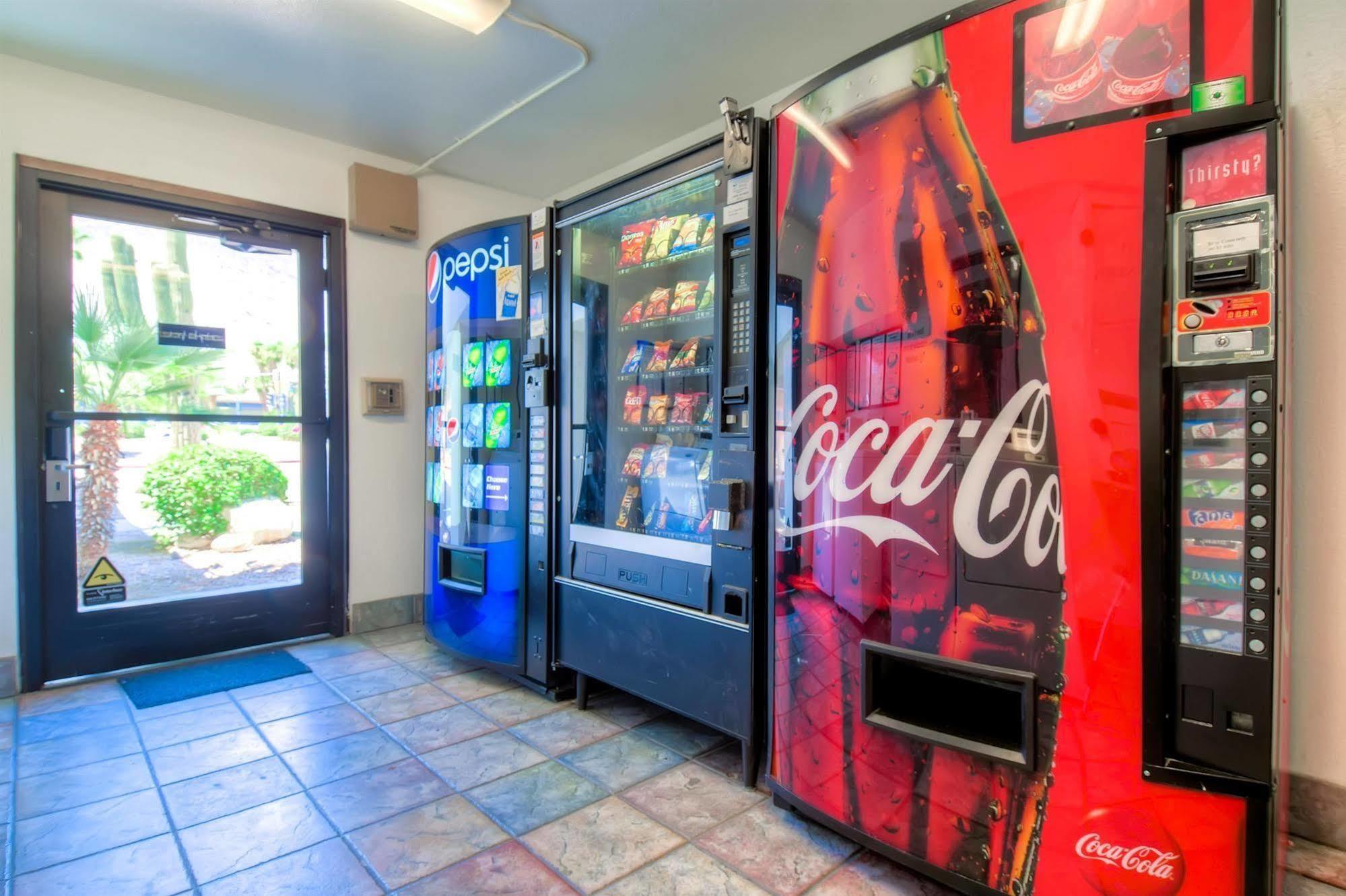 Motel 6-Palm Springs, Ca - Downtown Экстерьер фото