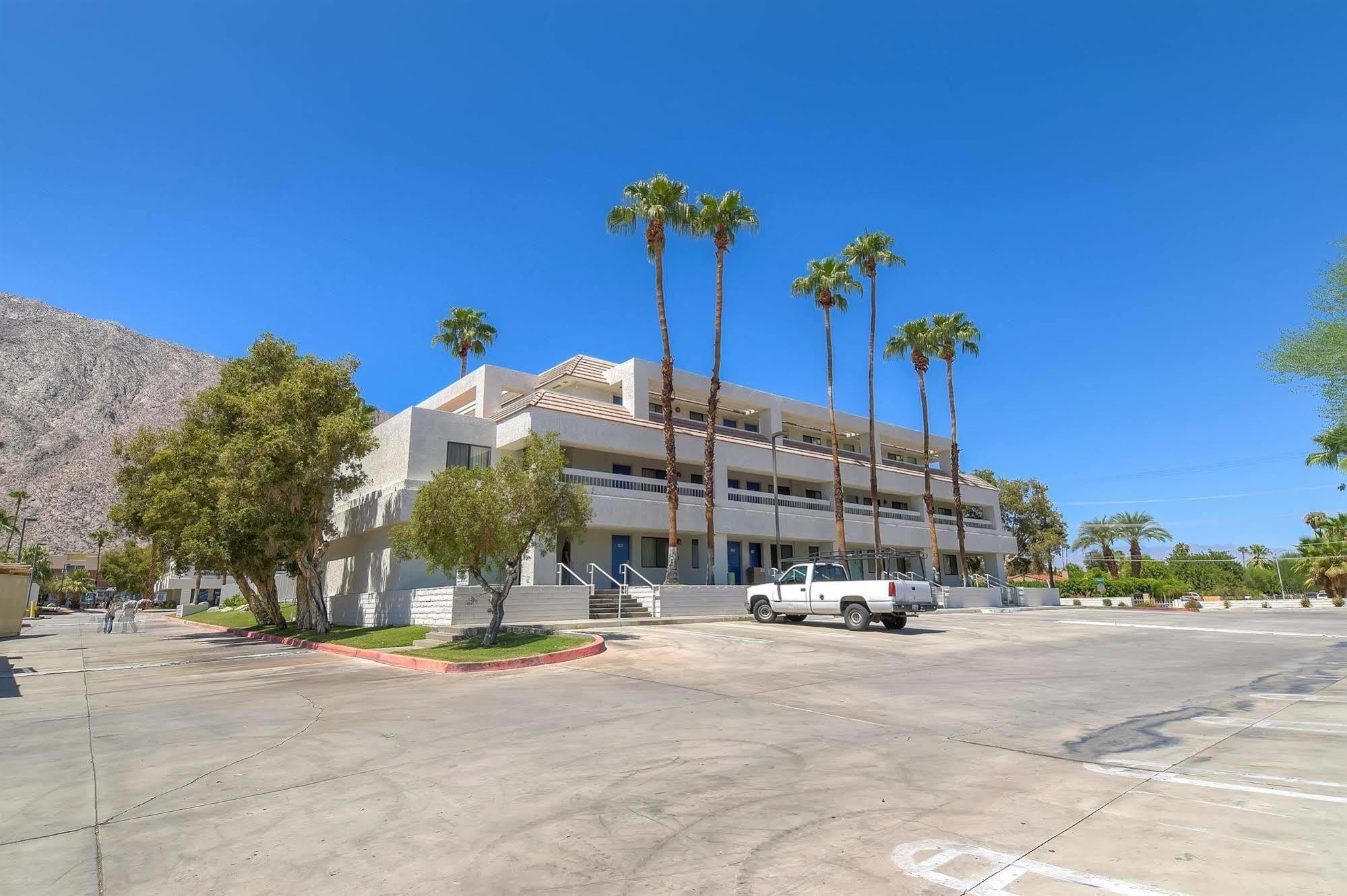 Motel 6-Palm Springs, Ca - Downtown Экстерьер фото