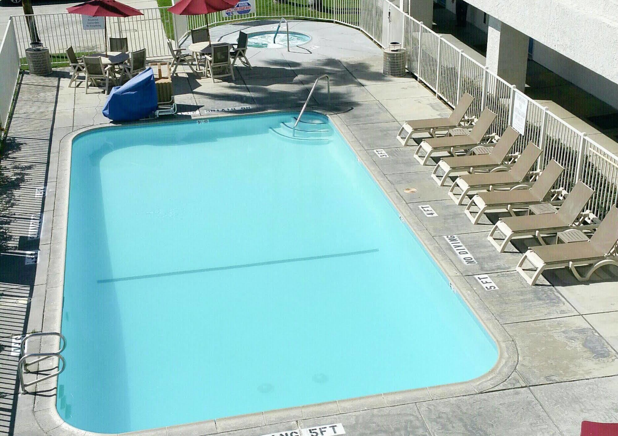 Motel 6-Palm Springs, Ca - Downtown Экстерьер фото